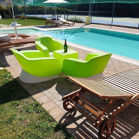 Villa Edda Heated Pool ガラティーナ エクステリア 写真