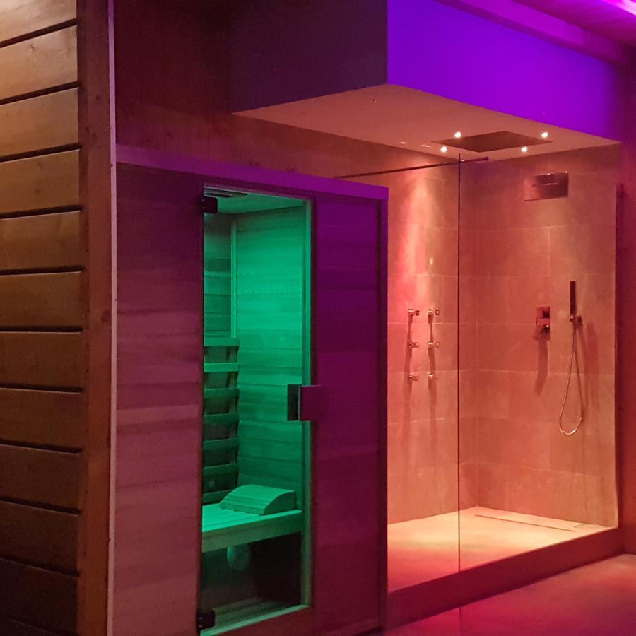 Villa Edda Heated Pool ガラティーナ エクステリア 写真