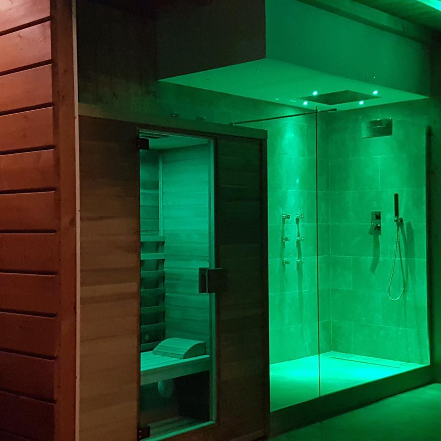 Villa Edda Heated Pool ガラティーナ エクステリア 写真
