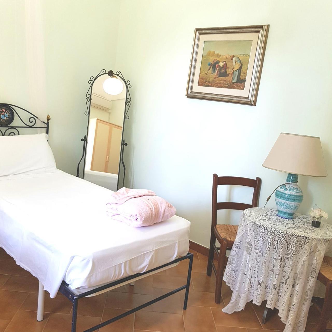 Villa Edda Heated Pool ガラティーナ 部屋 写真